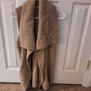 Vest style cardigan